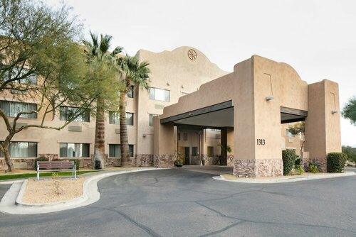 Гостиница Red Lion Inn & Suites Goodyear Phoenix