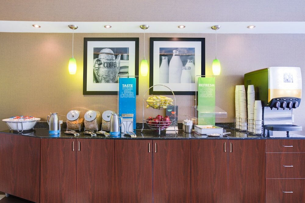 Фото Hampton Inn Somerset