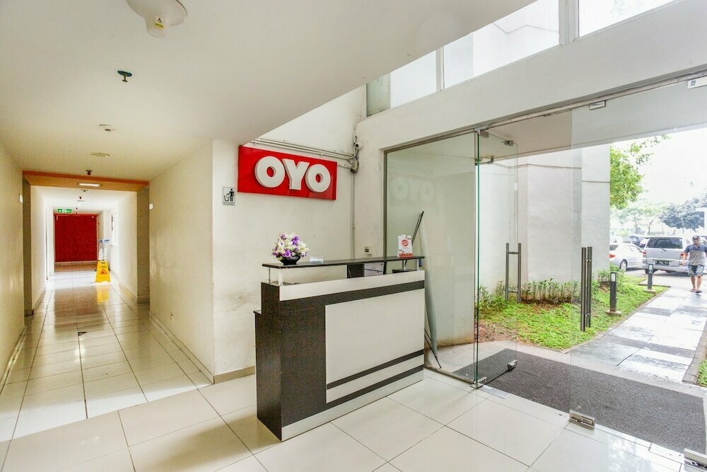 Hotel Oyo 93701 Room Transit by At, Tangerang, photo