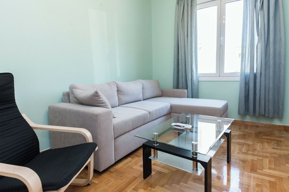 Фото Modern Greek Living Apt in Dafni Athens