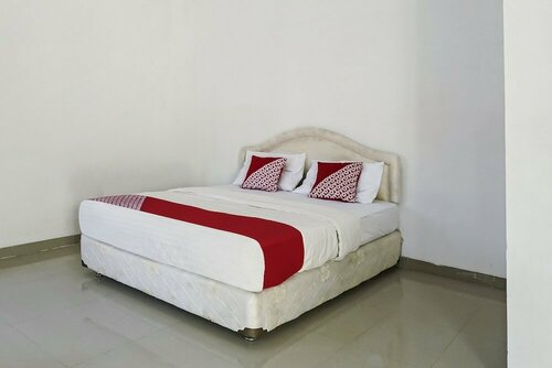 Гостиница Oyo 90595 Ferezsa Kost Syariah в Палембанге
