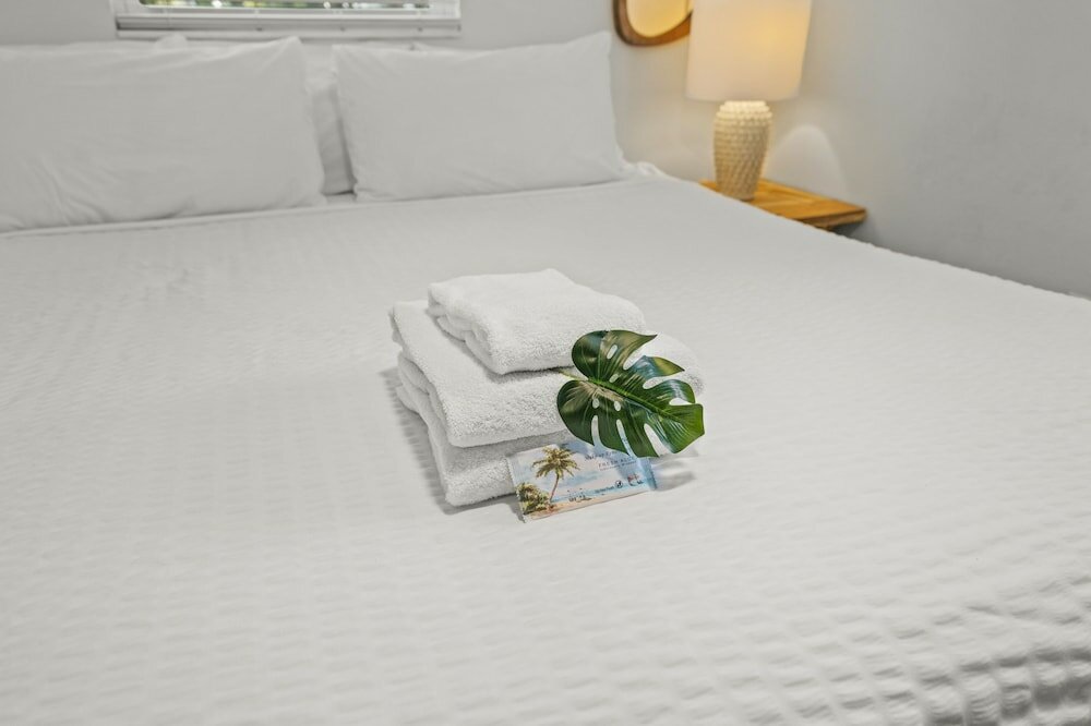 Фото Tropical Breeze Resort