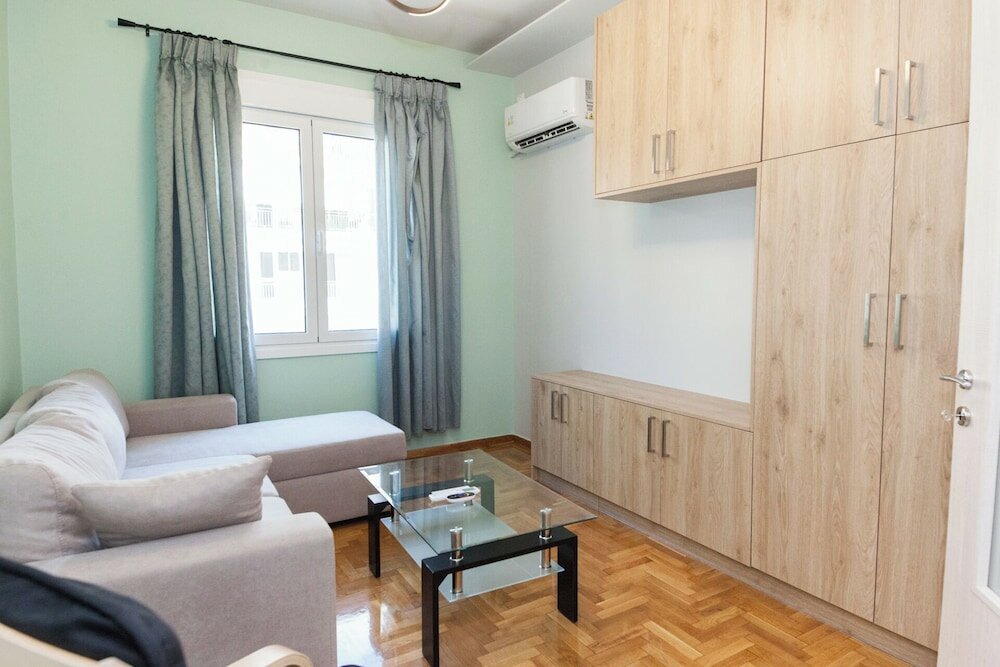 Фото Modern Greek Living Apt in Dafni Athens