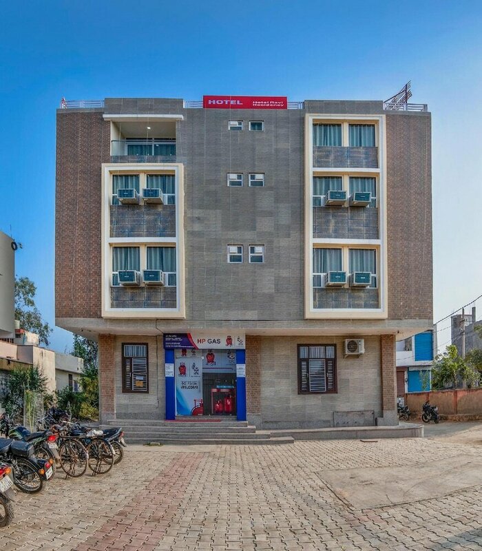 Гостиница Hotel Ravi Residency