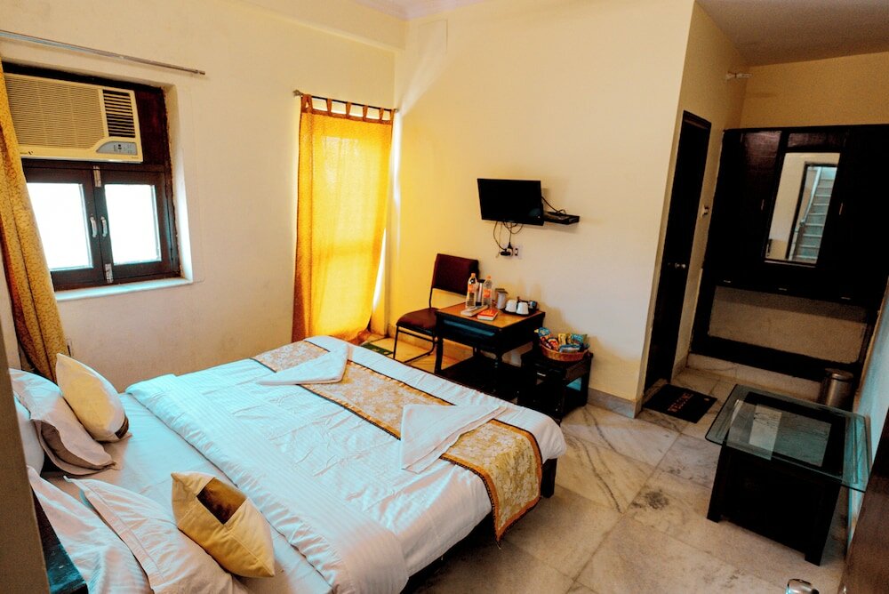 Фото Hotel Jodhani Regency