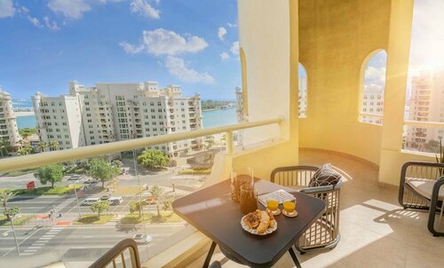 Апартаменты Lux The Shoreline Penthouse Suite в Джумейре