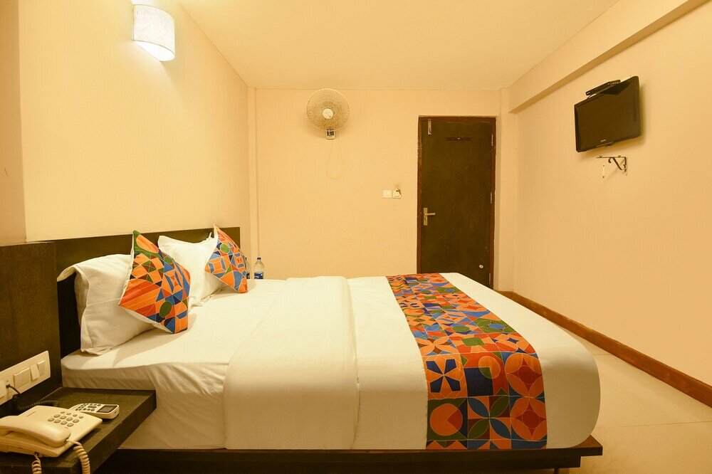 Фото FabExpress Raj Imperial by Rivasa, Calangute