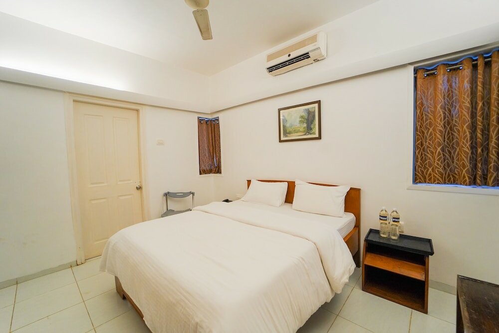 Фото The Signature Crest