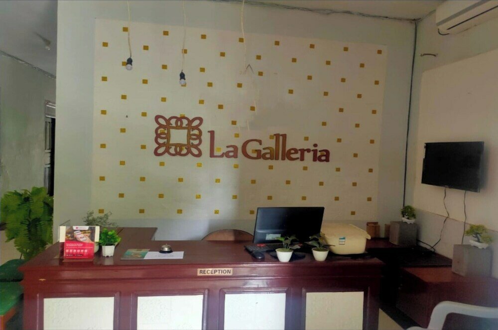 Фото отеля 2