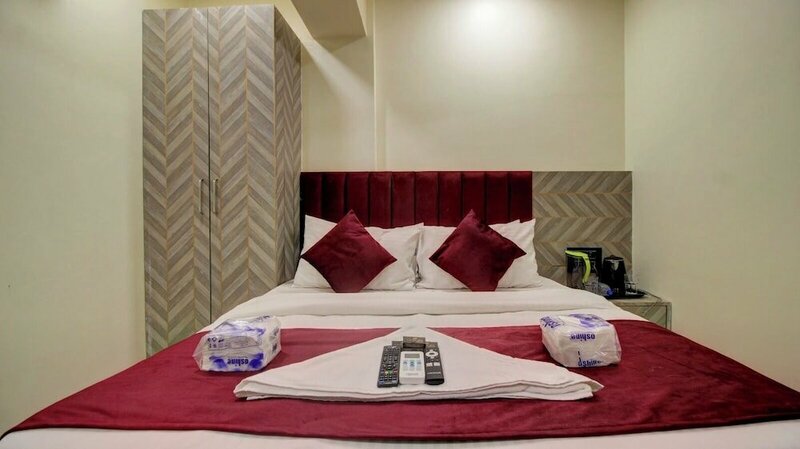 Гостиница Hotel Priceless Suite в Мумбаи