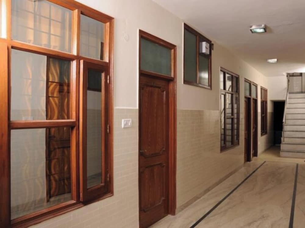 Фото Goroomgo New Grand Residency Chandigarh