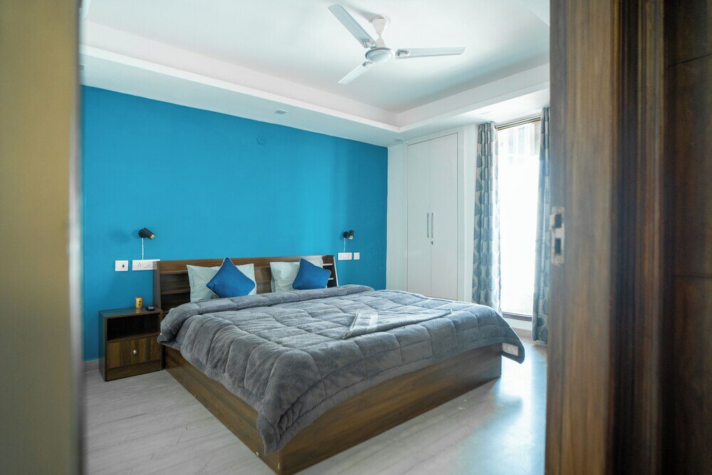 Фото FlxHo Uno - Golf Course Road