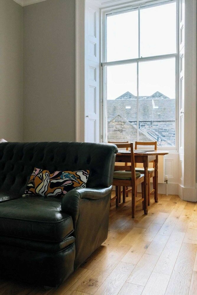 Фото Contemporary & Central 1bd Flat - Leith!