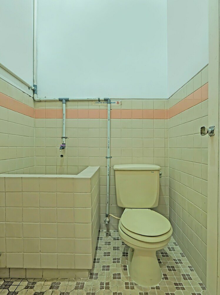 Фото Oyo 92454 Griya Raharja Guest House