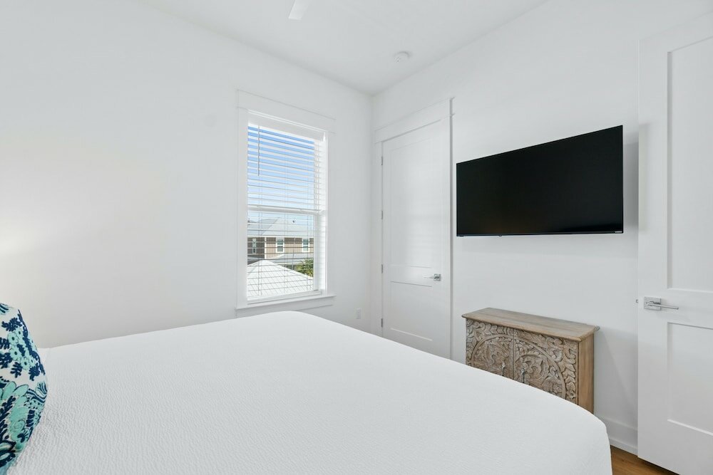 Фото Beach House - Elevated Escape by Phg