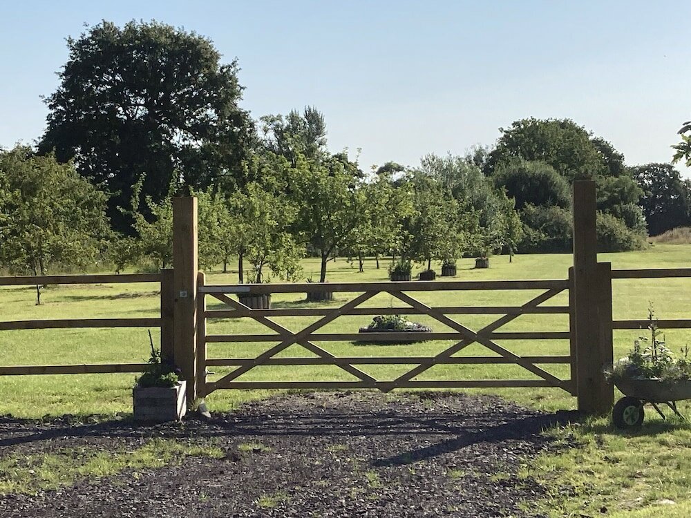 Фото Oxton Hill Hideaway