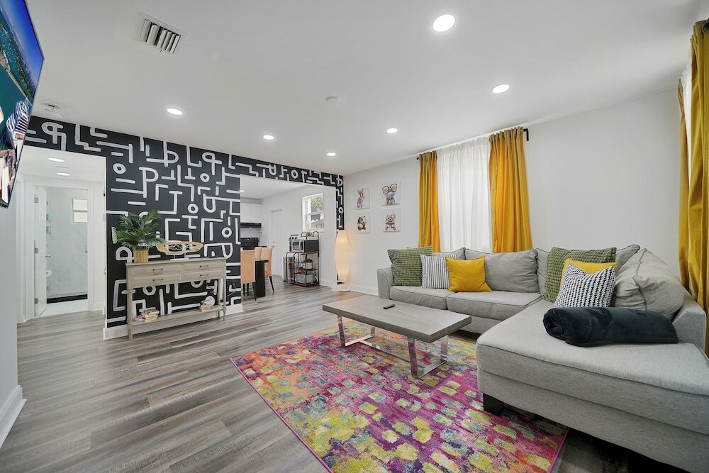 Фото 6 to 42 Guests 6 Kitchens Comfort Retreat Heart Wynwood