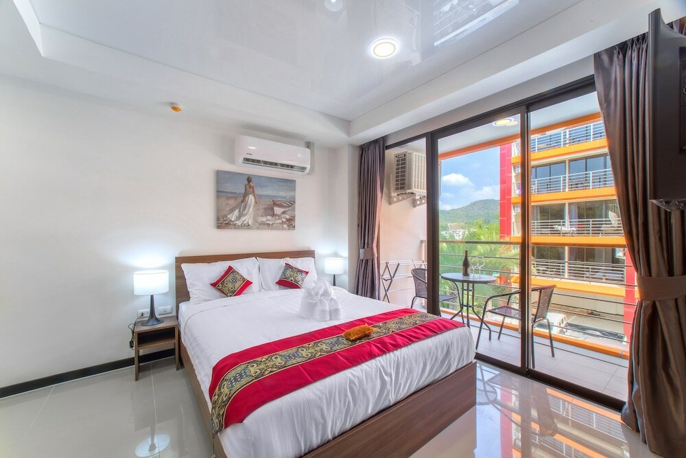 Фото Naiharn Sea Condominium S311