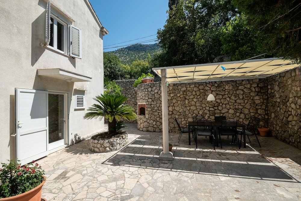 Фото Holiday Home Zaton