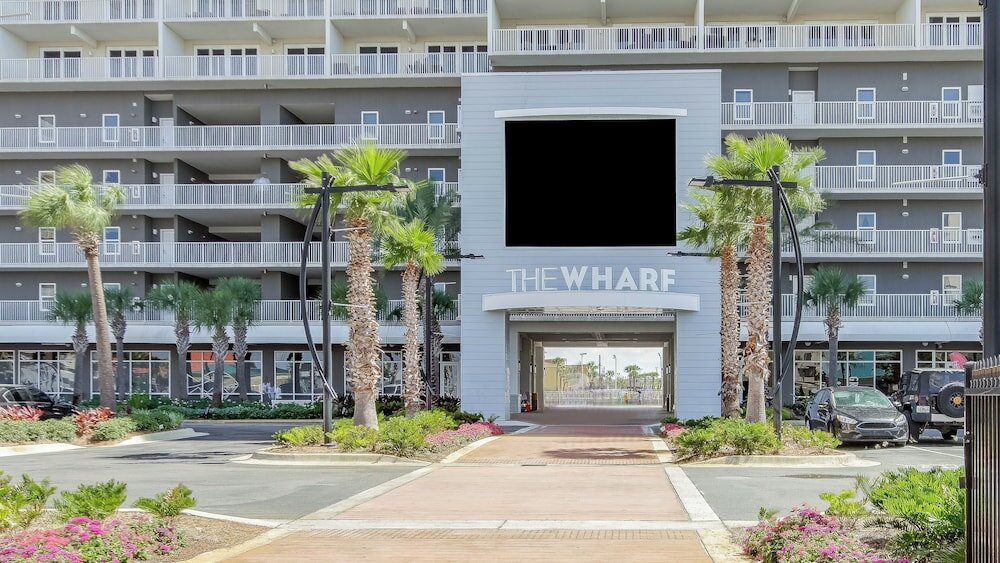 Фото Laketown Wharf 624 - Catch The Breeze