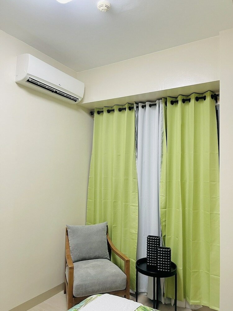 Фото Mactan Beach front Suites