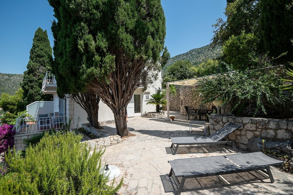 Фото Holiday Home Zaton