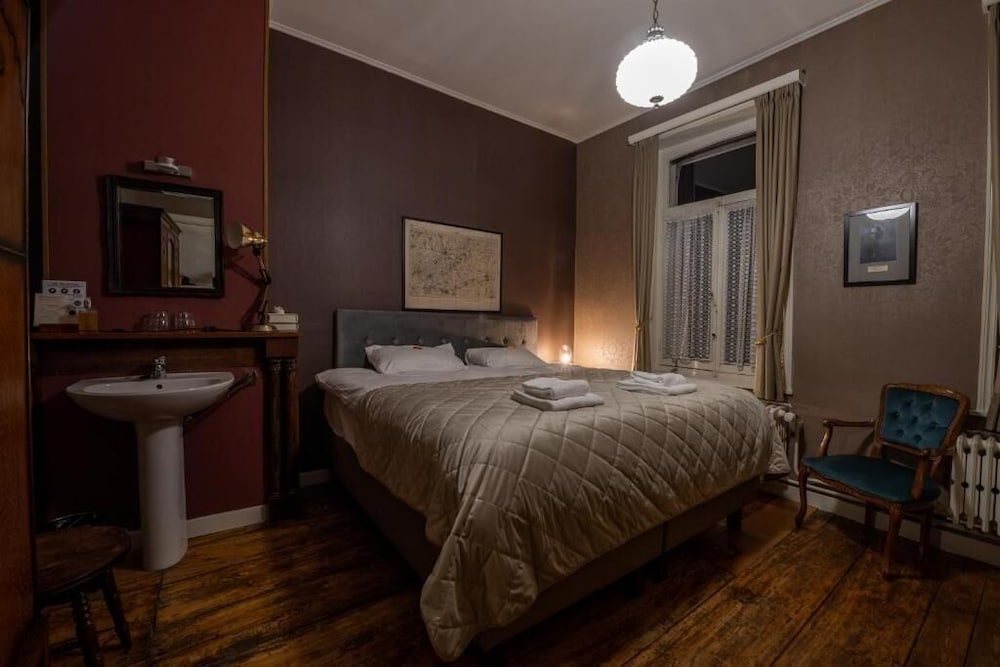 Фото Talbot House