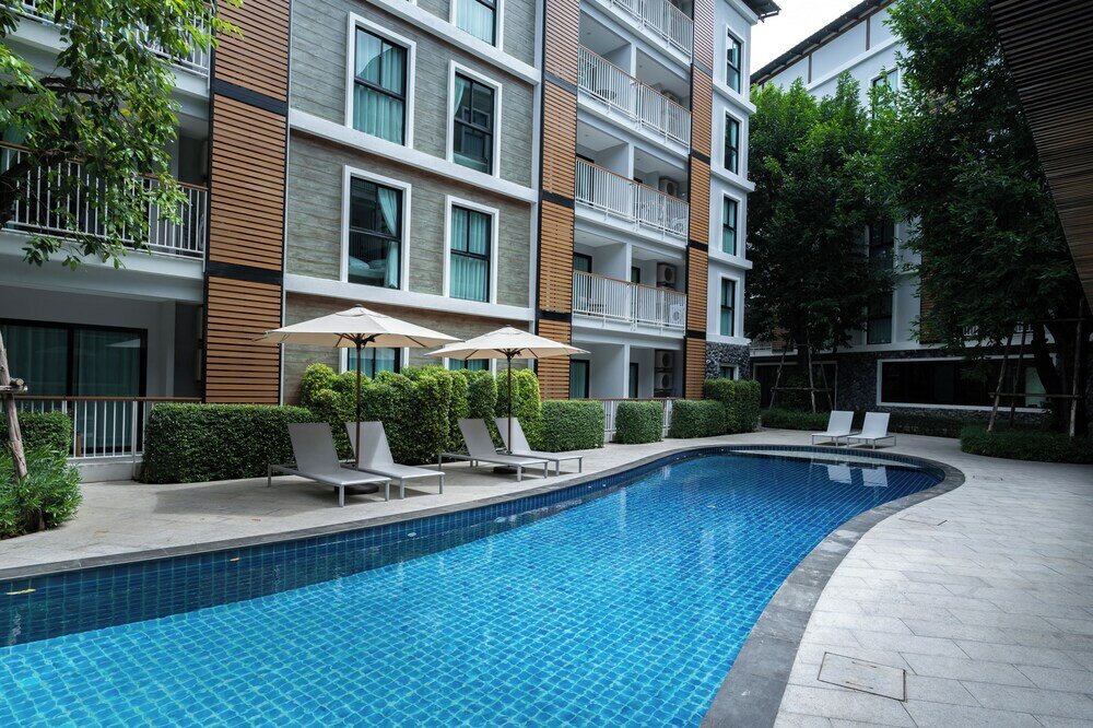 Фото Title V X413