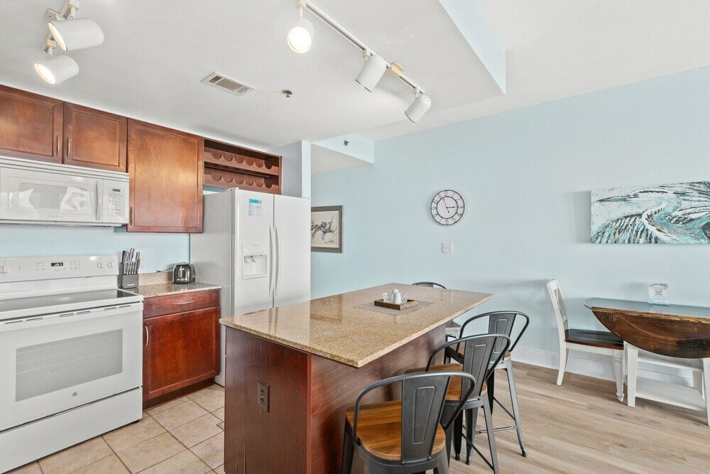 Фото Laketown Wharf 624 - Catch The Breeze