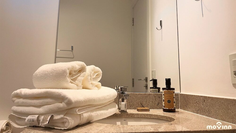 Фото White by Movinn