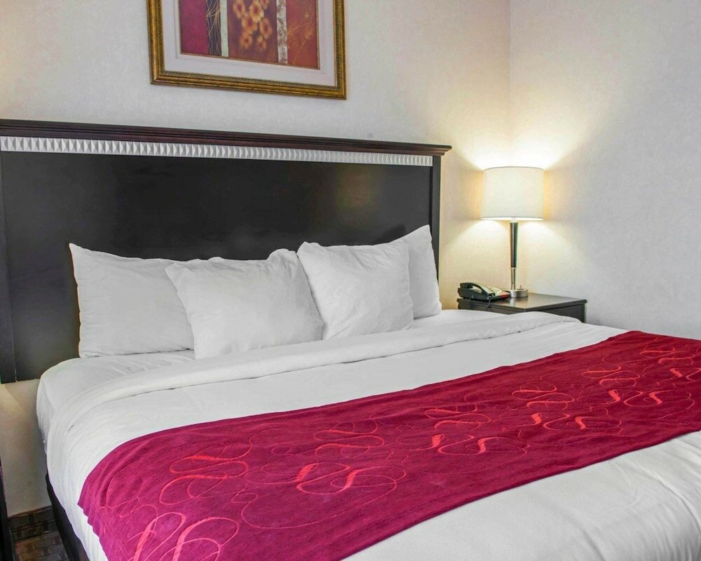 Фото Comfort Suites Southport