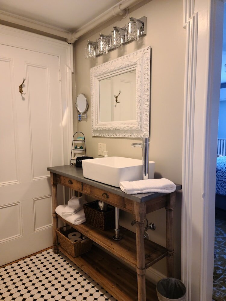 Фото Benjamin F. Packard House