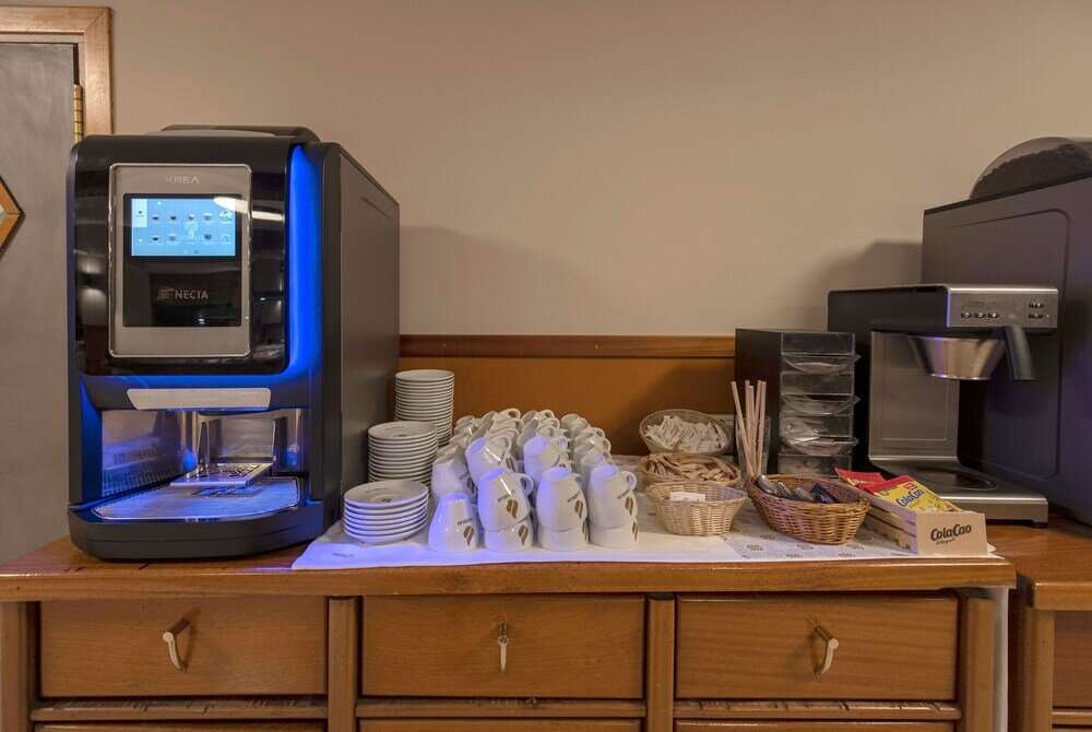 Фото Hotel Encamp