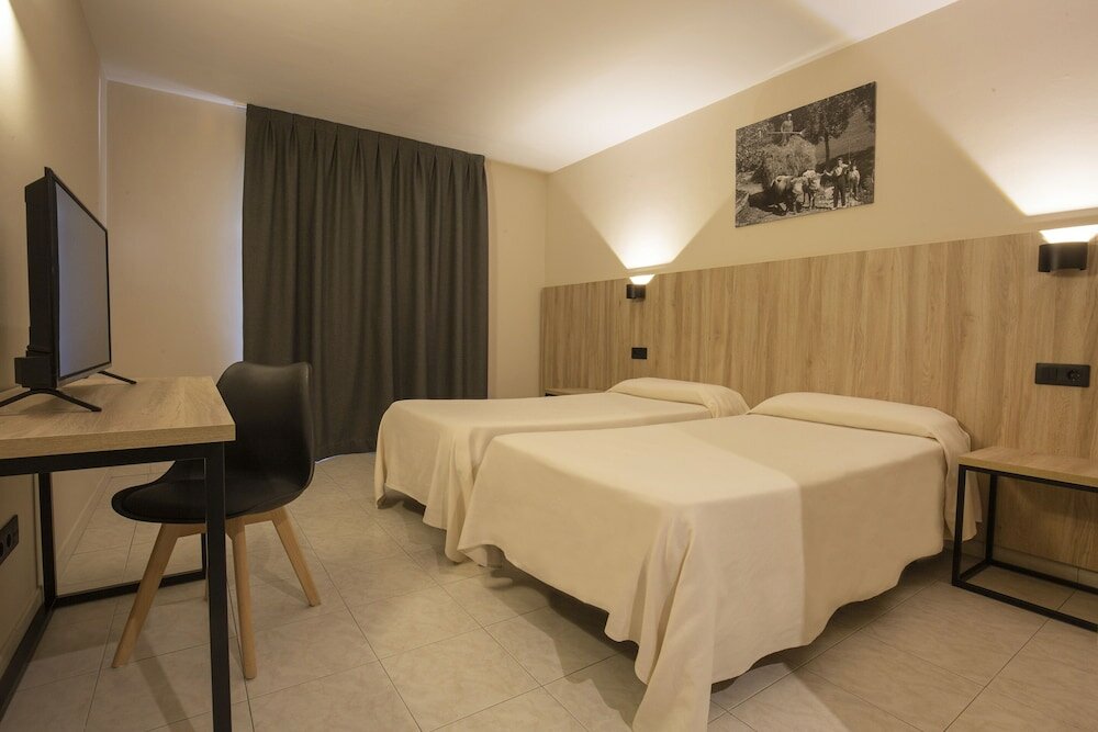 Фото Hotel Encamp