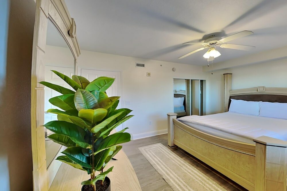 Фото Emerald Beach Resort by Southern Vacation Rentals