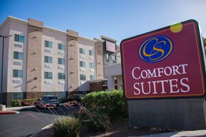 Гостиница Comfort Suites El Paso Airport