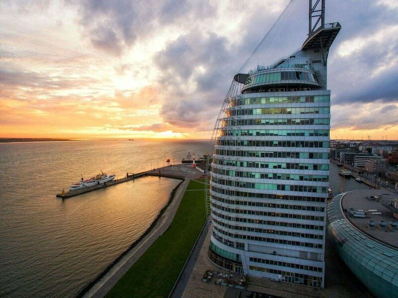 Гостиница Atlantic Hotel Sail City в Бремерхафене