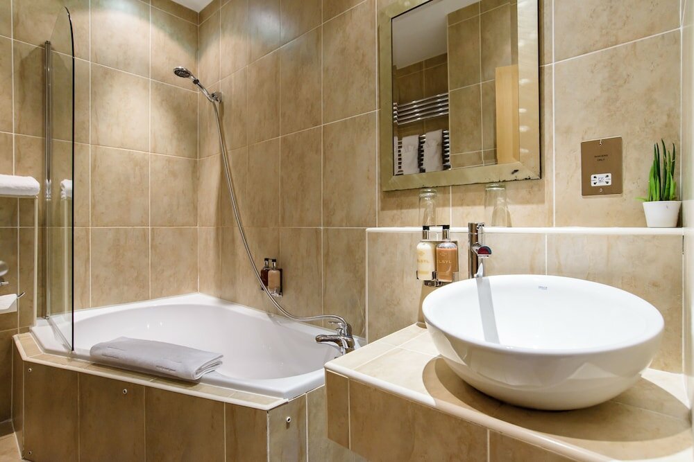 Фото Jolyon's Boutique Hotel