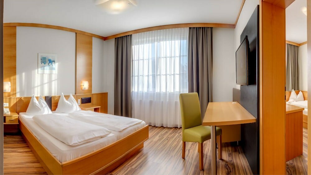 Фото Sporthotel Kurz