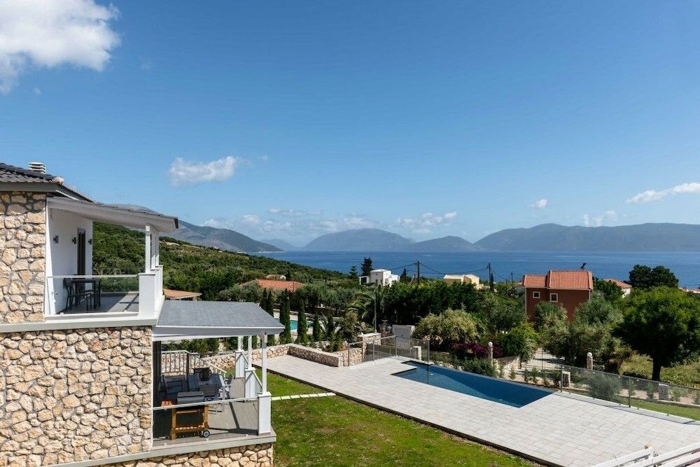 Фото White Villas