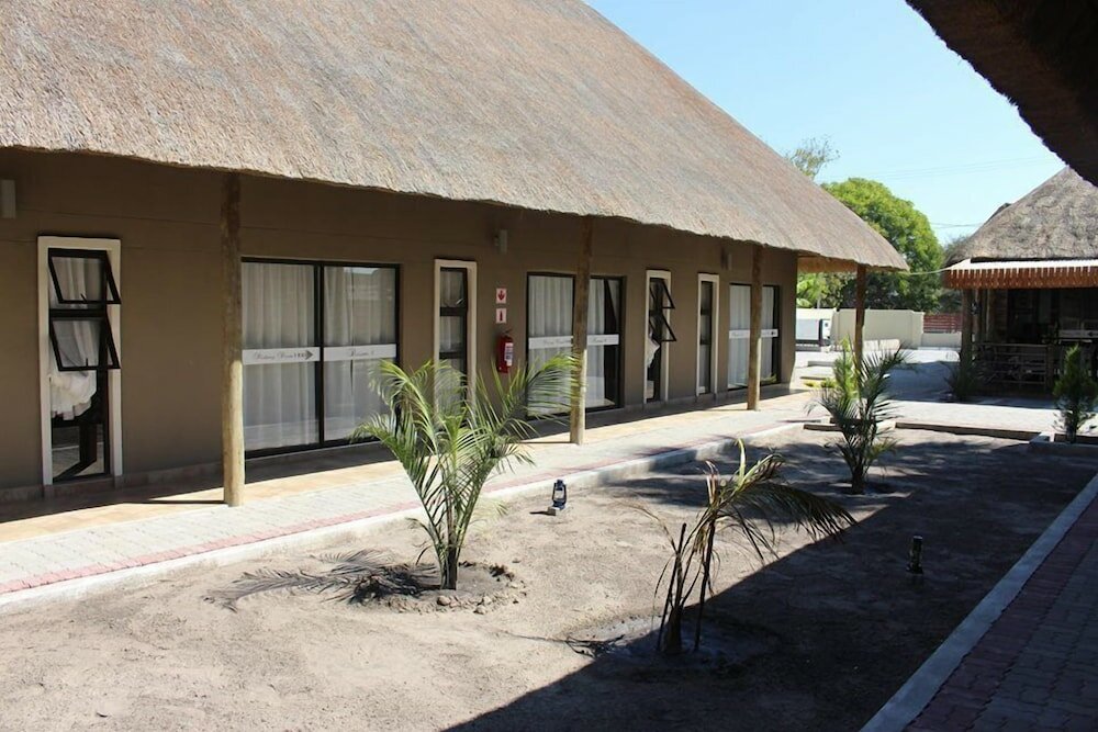 Фото отеля 1