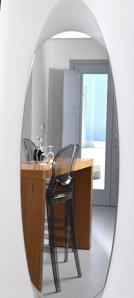 Фото Nova Luxury Suites