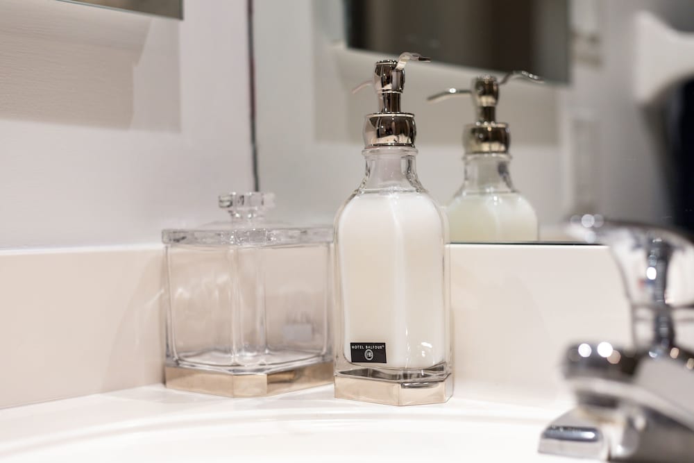 Фото Applewood Suites - 1 Br Wellington West