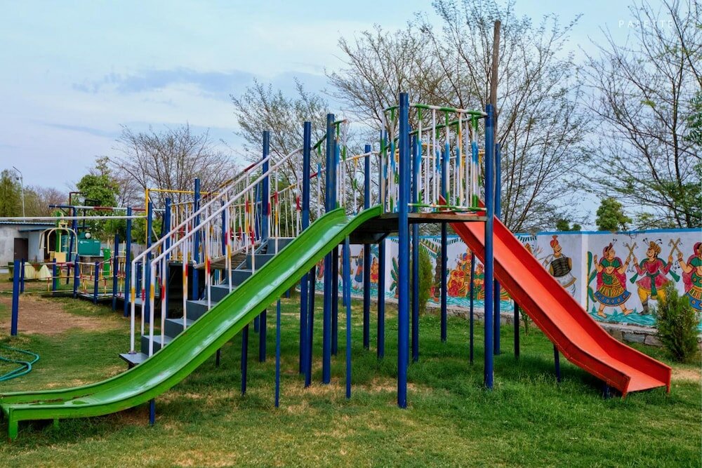 Фото Hotel Amrit Manthan