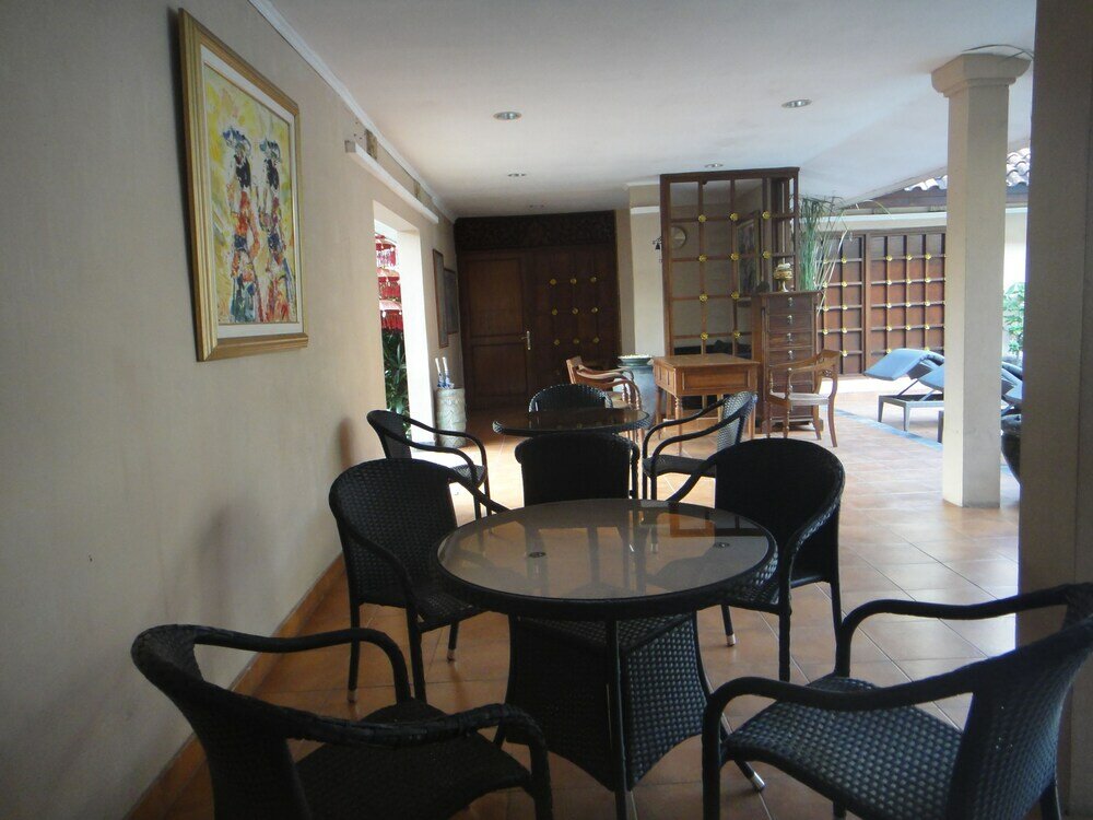 Фото BaliRa Airport Hotel