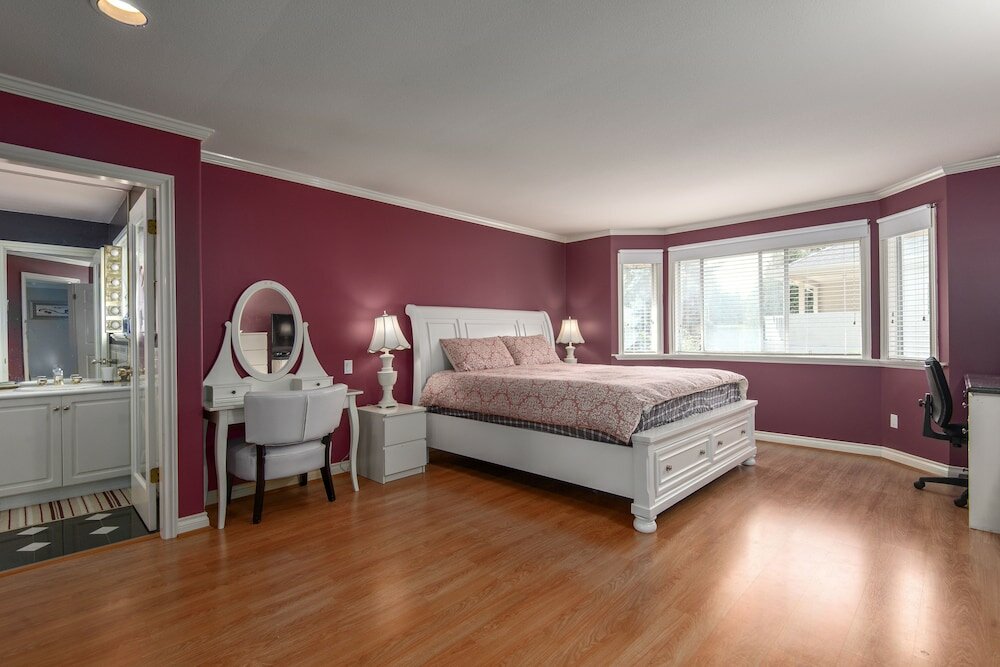 Фото Fraser River Richmond Bed & Breakfast