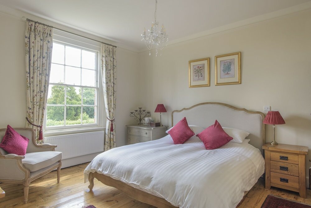 Фото Sissinghurst Castle Farmhouse