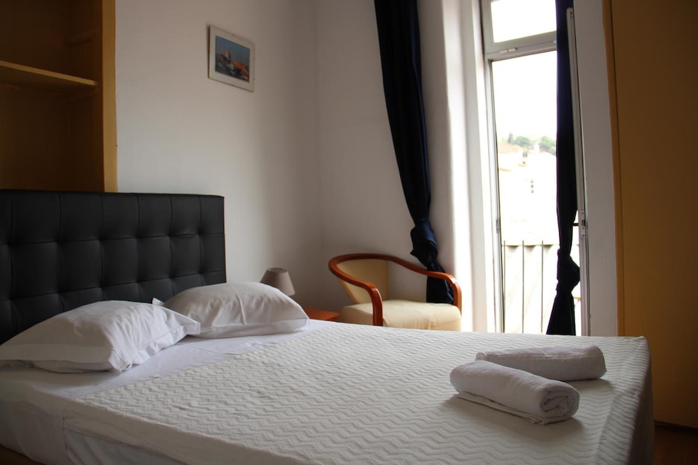 Фото Viriato Rooms