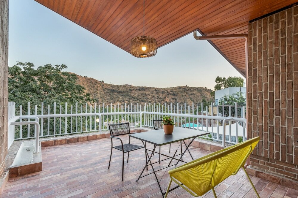 Фото 6 Bd Villa With Swimming Pool Close to City Center - Casa del Cadí