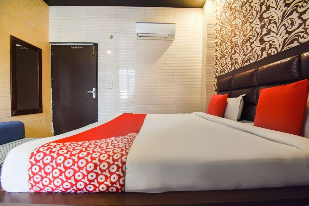 Фото Oyo 4430 Hotel Holy city